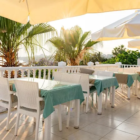 Bacchus Pension-3